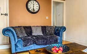 Victorian Refuge-City Centre-3Bedroom House